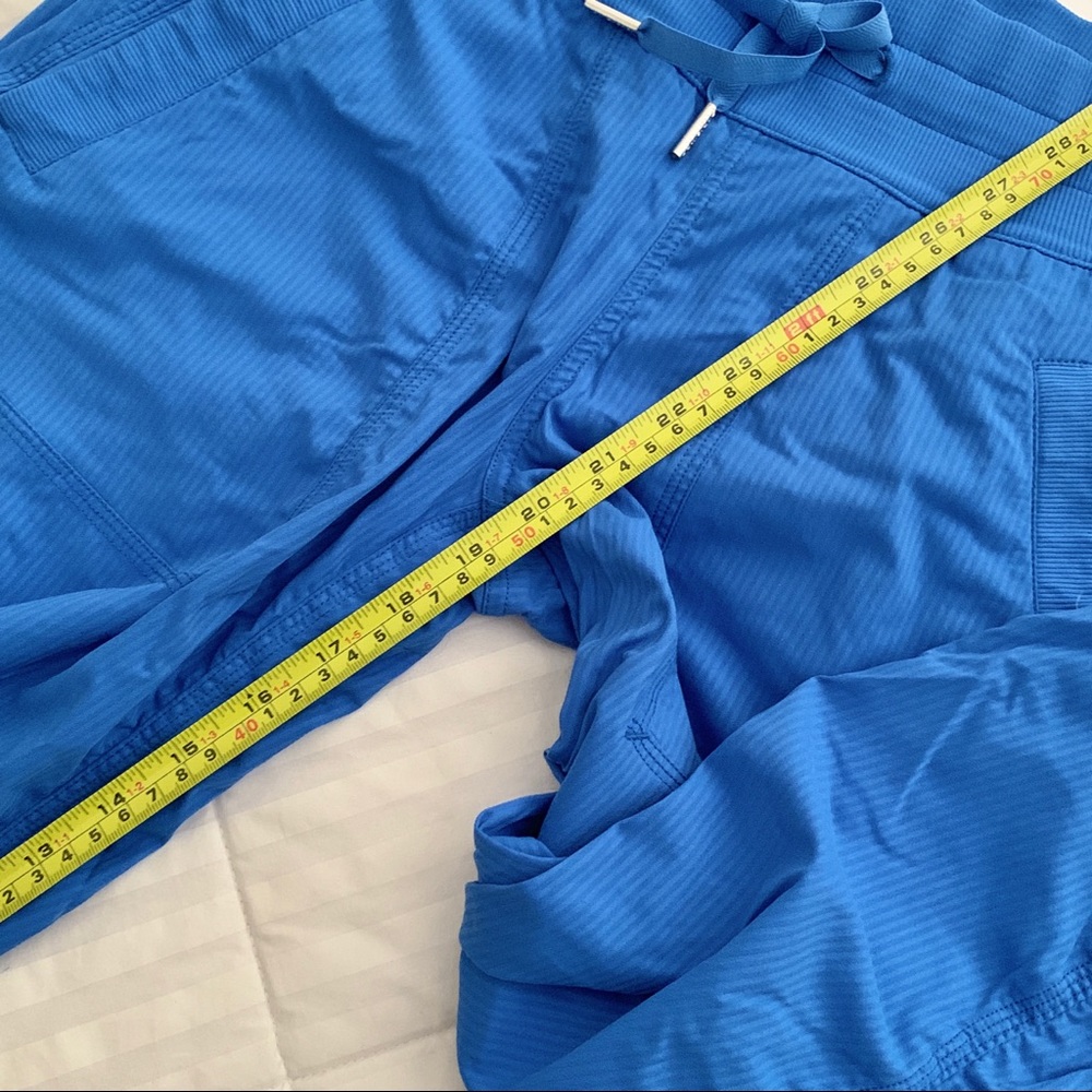 lululemon | Studio Crop - Picture 7 of 8